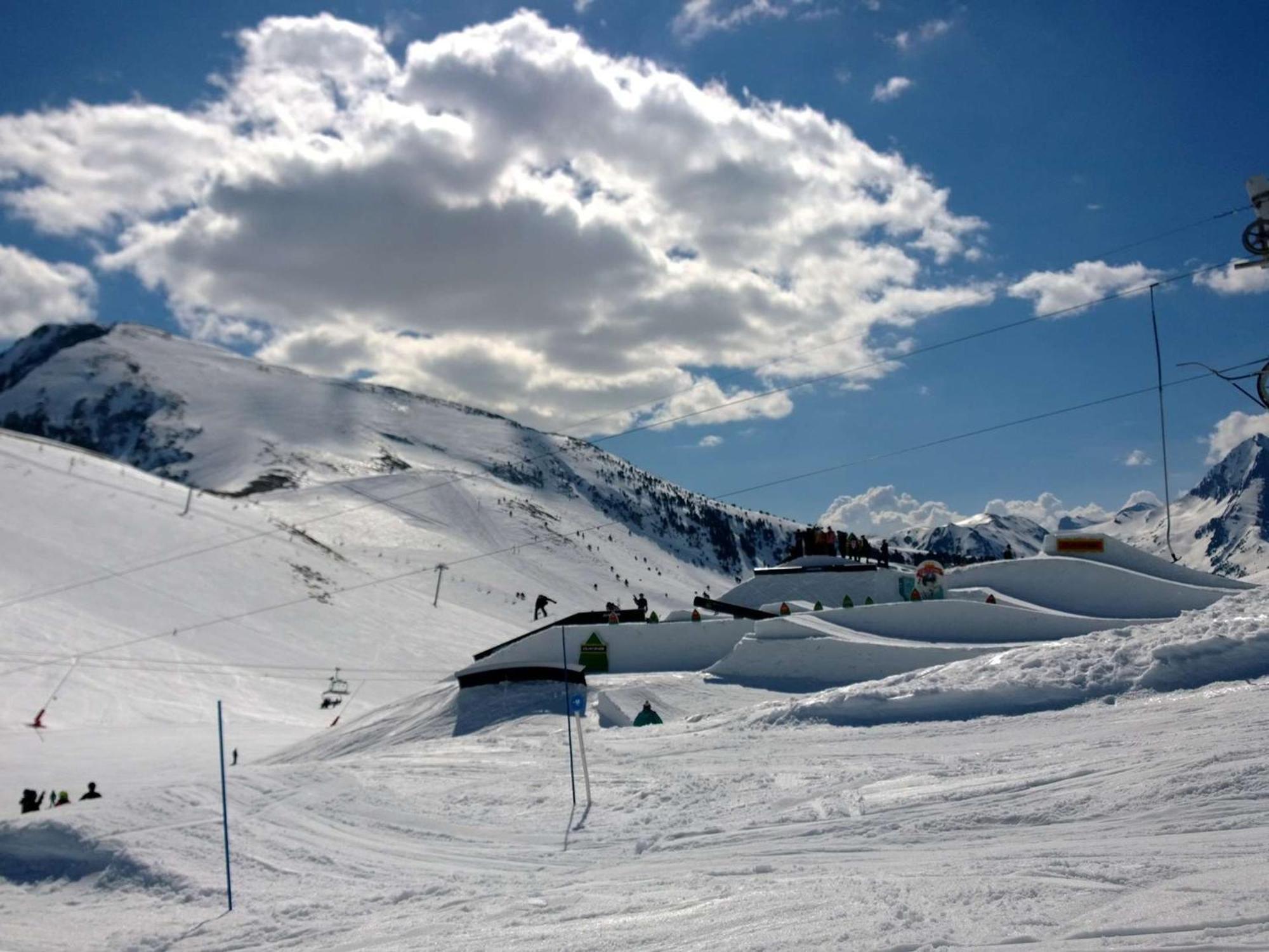 Charmant Studio Cabine 4 Pers. Avec Balcon, Proche Centre Et Thermes A Saint-Lary-Soulan - Fr-1-296-231 Exteriér fotografie